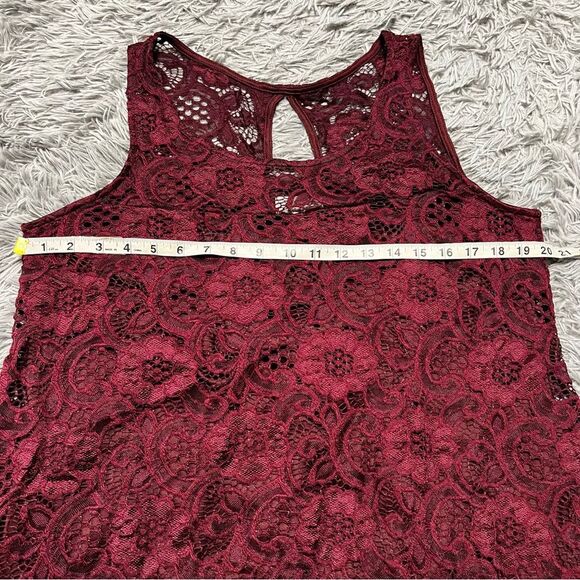 Signature by Robbie Bee Lace Sleeveless Dress Size 1x - Picture 8 of 8